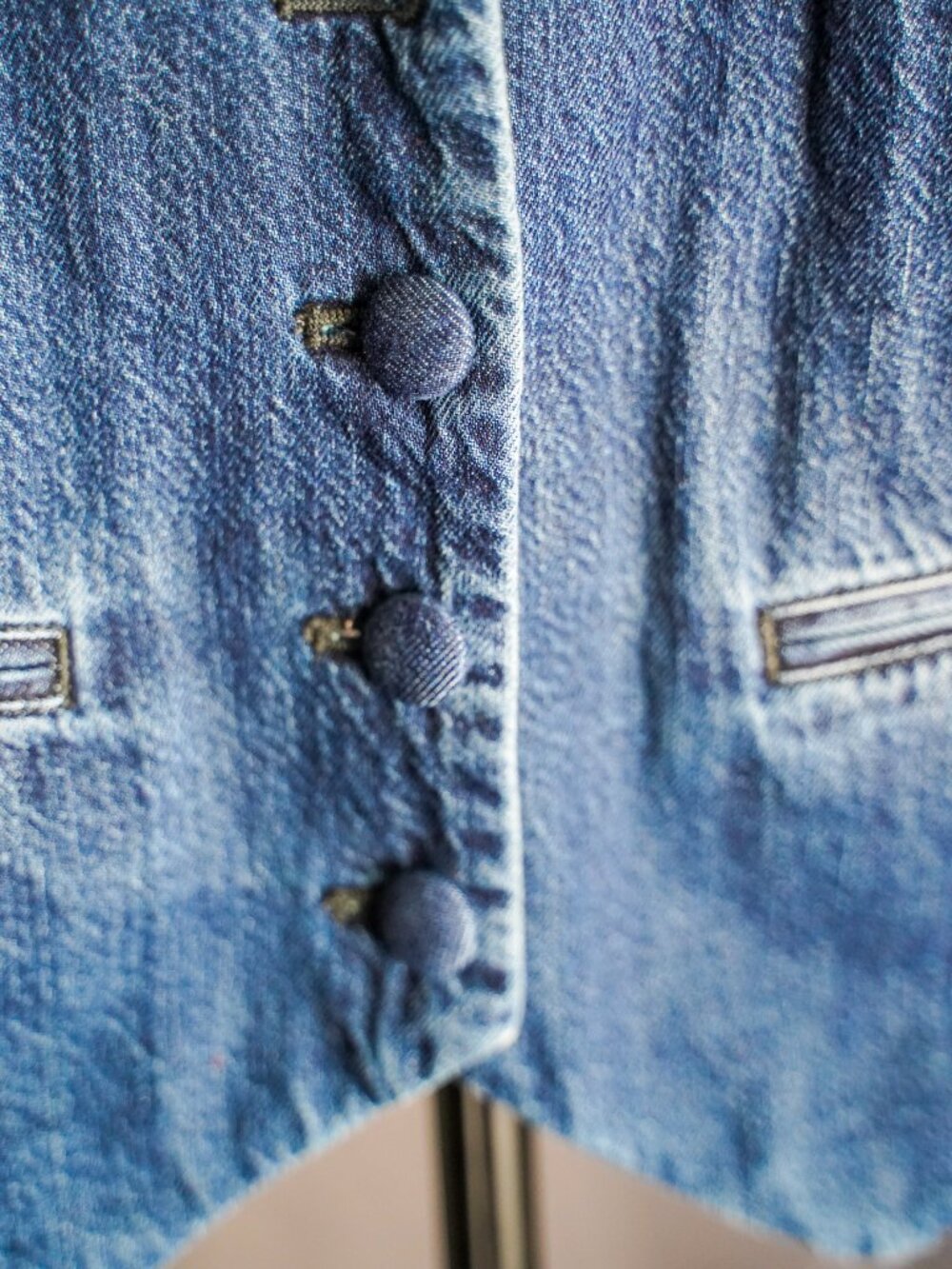 American Eagle AE77 Women's Denim Vest Size XS - Picture 4 of 9